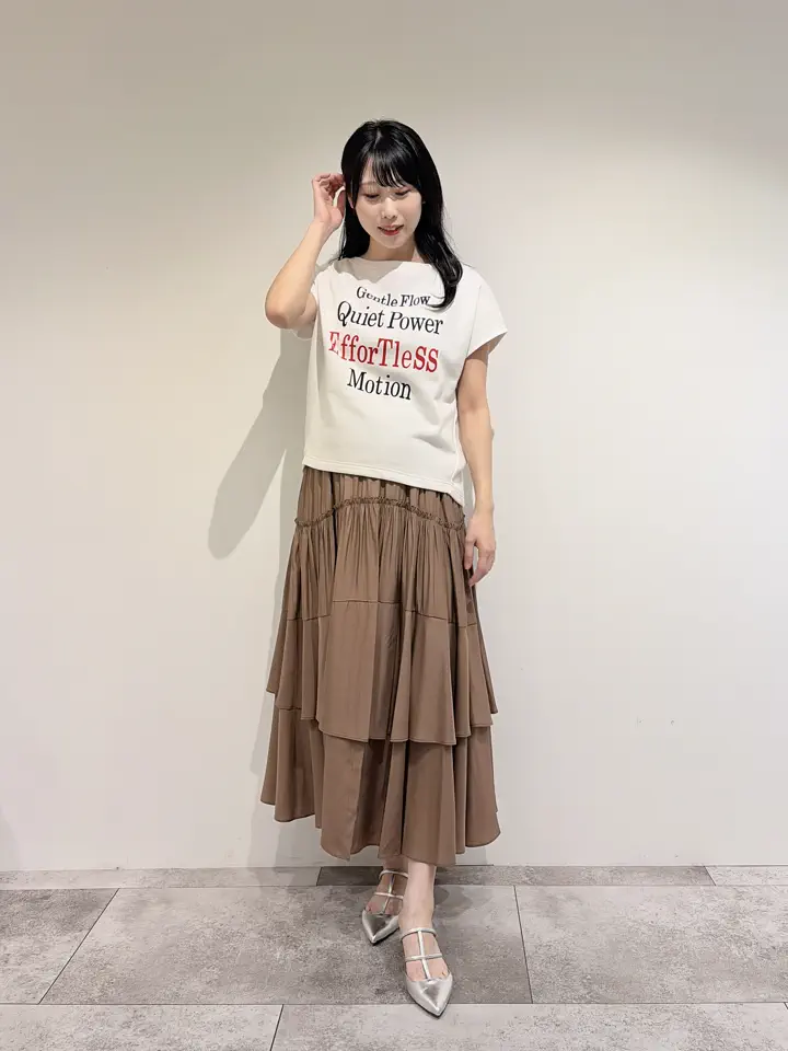 GRACE CONTINENTAL 端場 わかな コーディネート画像