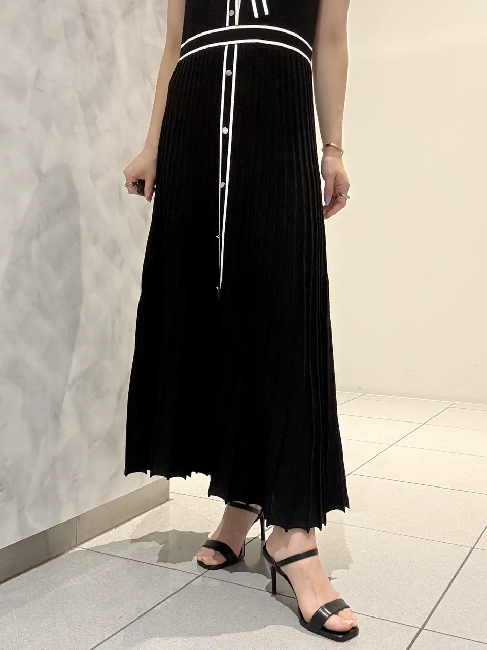 GRACE CONTINENTAL FUKUSHIMA YURIE コーディネート画像