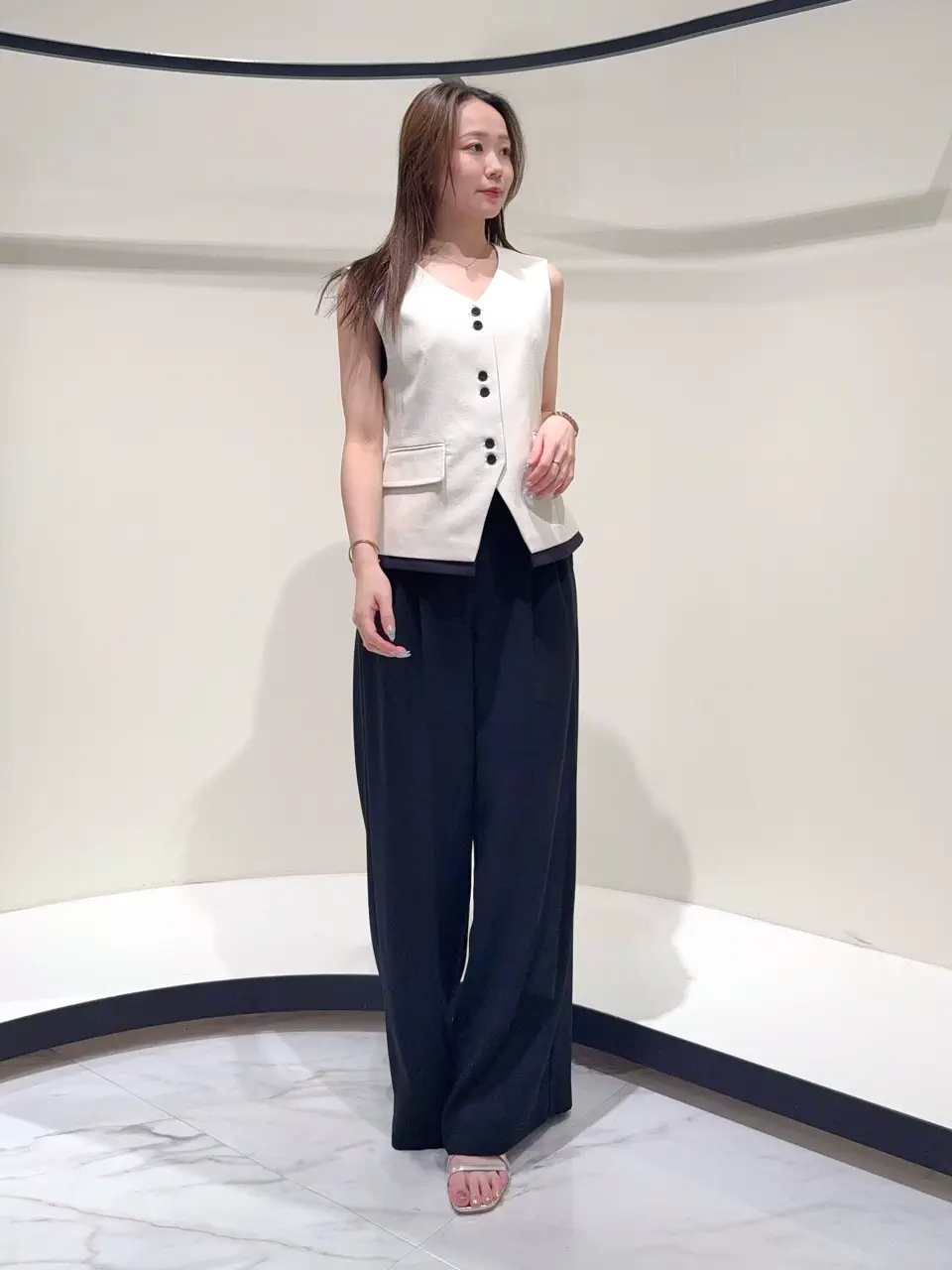 GRACE CONTINENTAL Suzuka コーディネート画像
