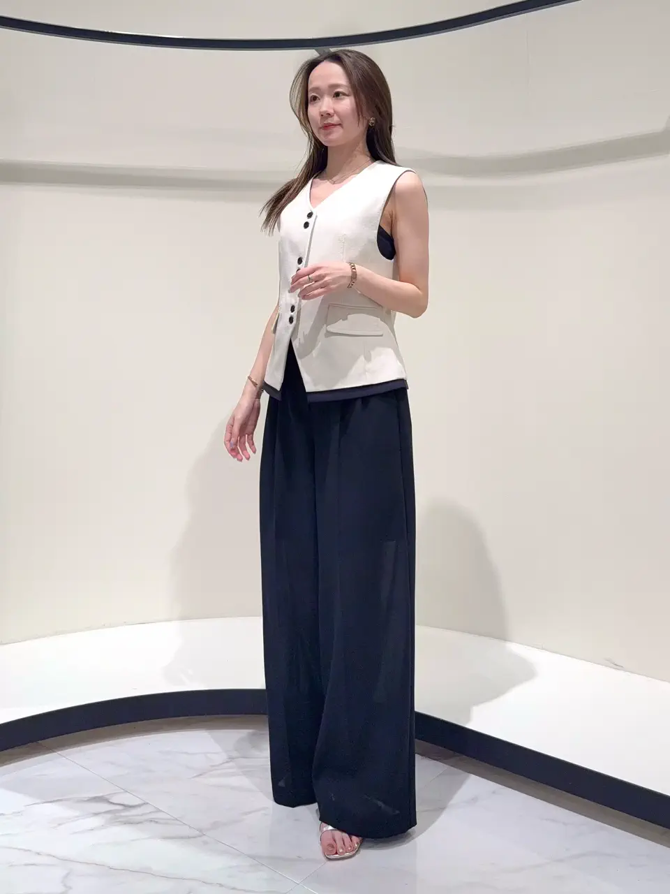 GRACE CONTINENTAL Suzuka コーディネート画像