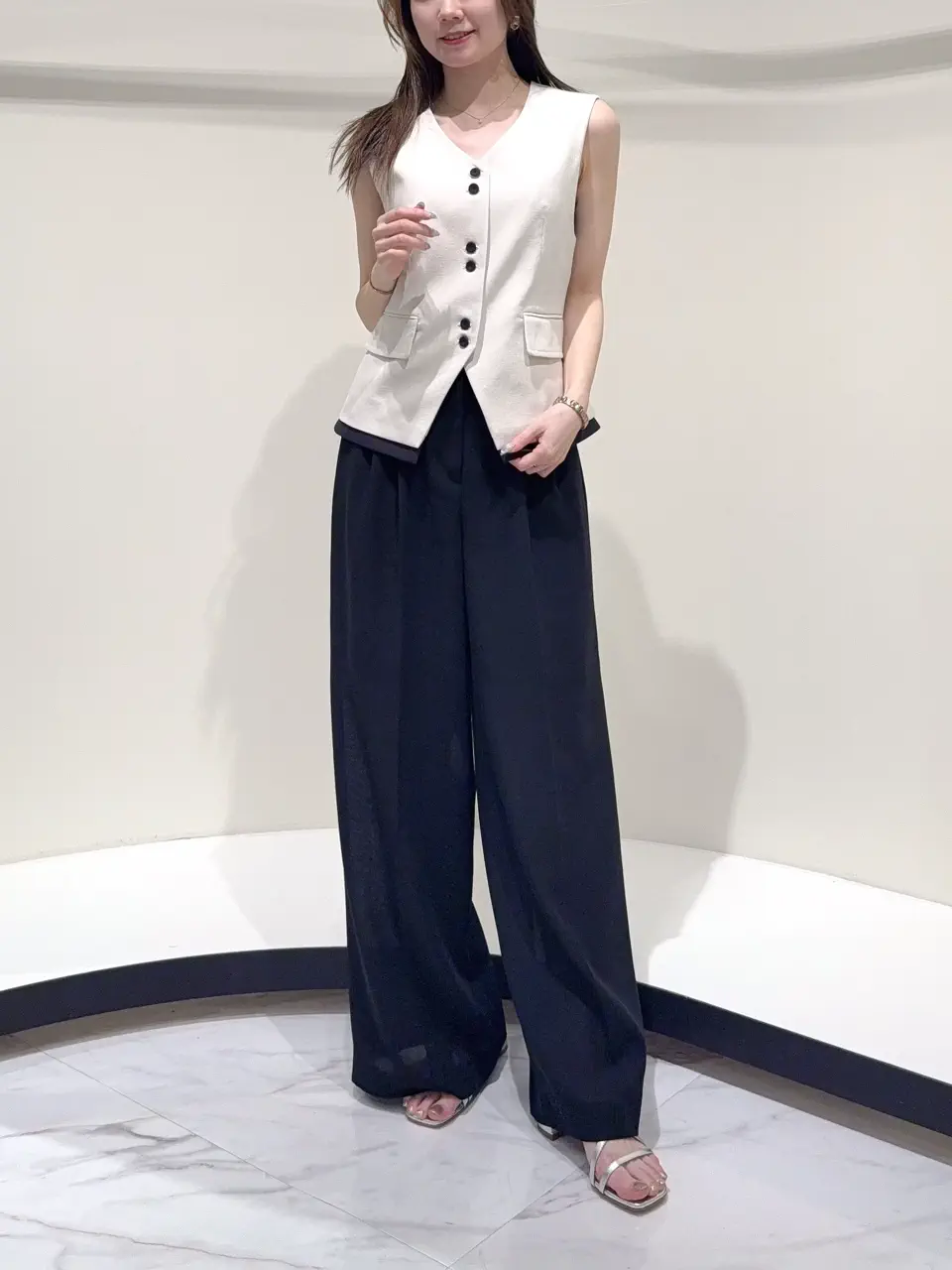 GRACE CONTINENTAL Suzuka コーディネート画像