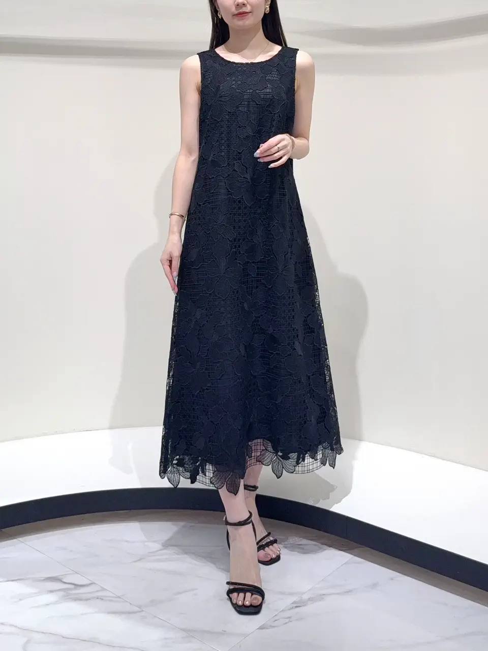 GRACE CONTINENTAL Suzuka コーディネート画像
