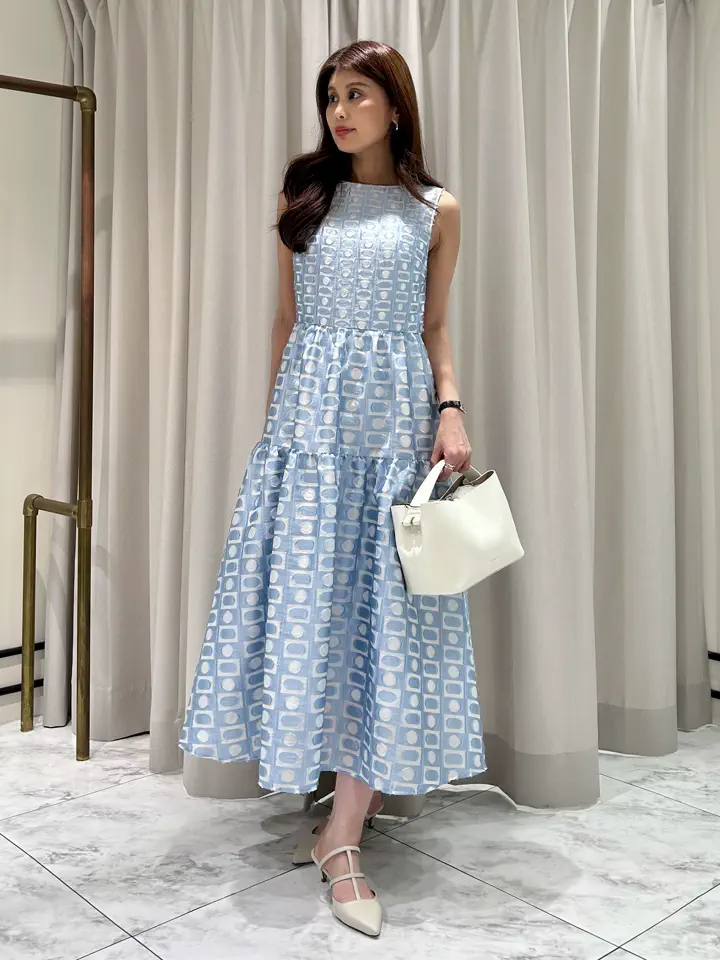 GRACE CONTINENTAL 志田　悠 コーディネート画像