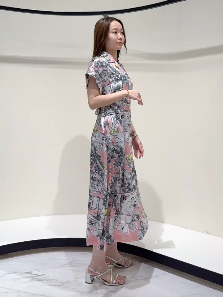 GRACE CONTINENTAL Suzuka コーディネート画像