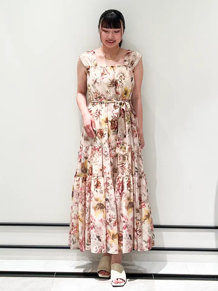 GRACE CONTINENTAL CHISAKO.S コーディネート画像
