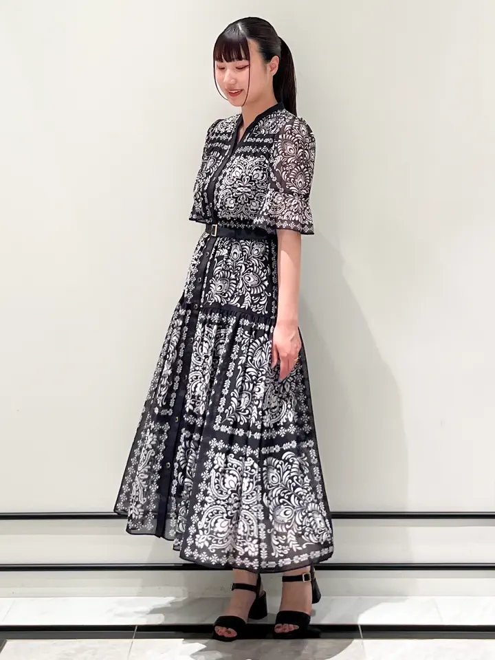 GRACE CONTINENTAL CHISAKO.S コーディネート画像