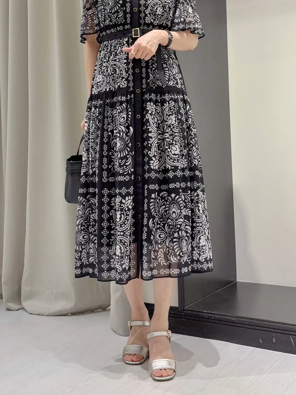 GRACE CONTINENTAL 亀田 未希 コーディネート画像