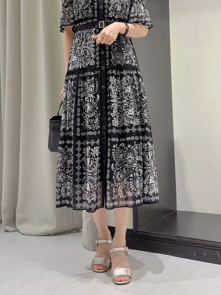 GRACE CONTINENTAL 亀田 未希 コーディネート画像