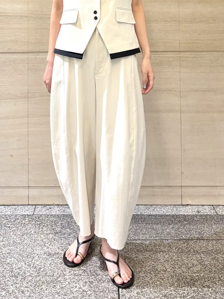 GRACE CONTINENTAL yoshi コーディネート画像