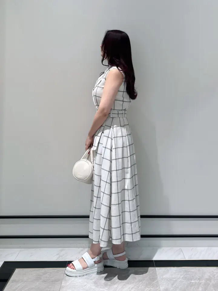 GRACE CONTINENTAL MOMOKO コーディネート画像