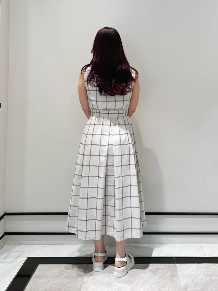 GRACE CONTINENTAL MOMOKO コーディネート画像