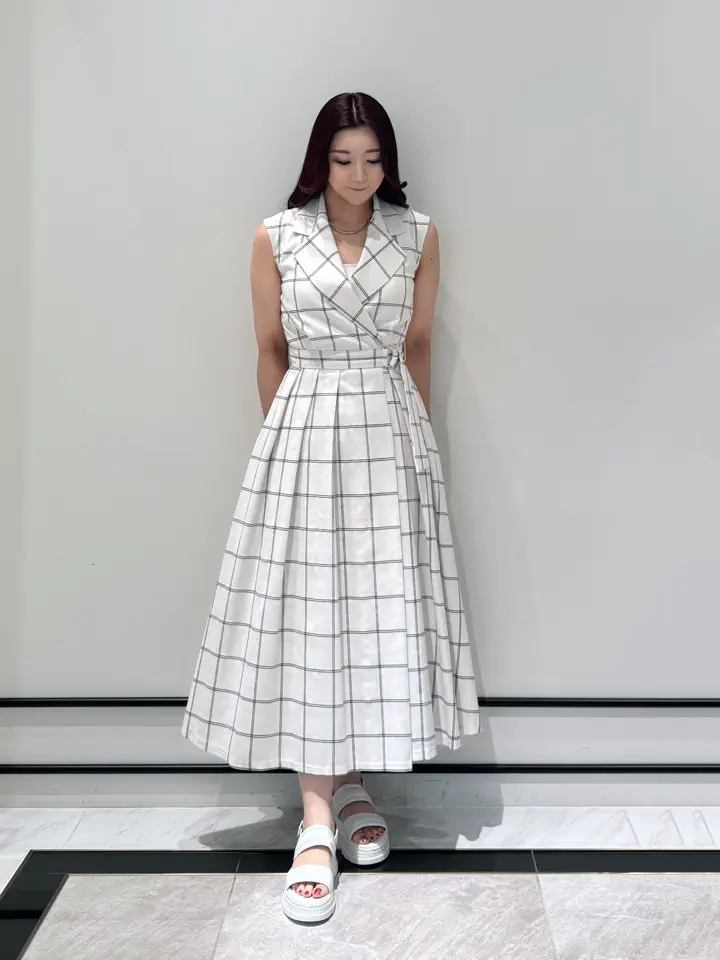 GRACE CONTINENTAL MOMOKO コーディネート画像