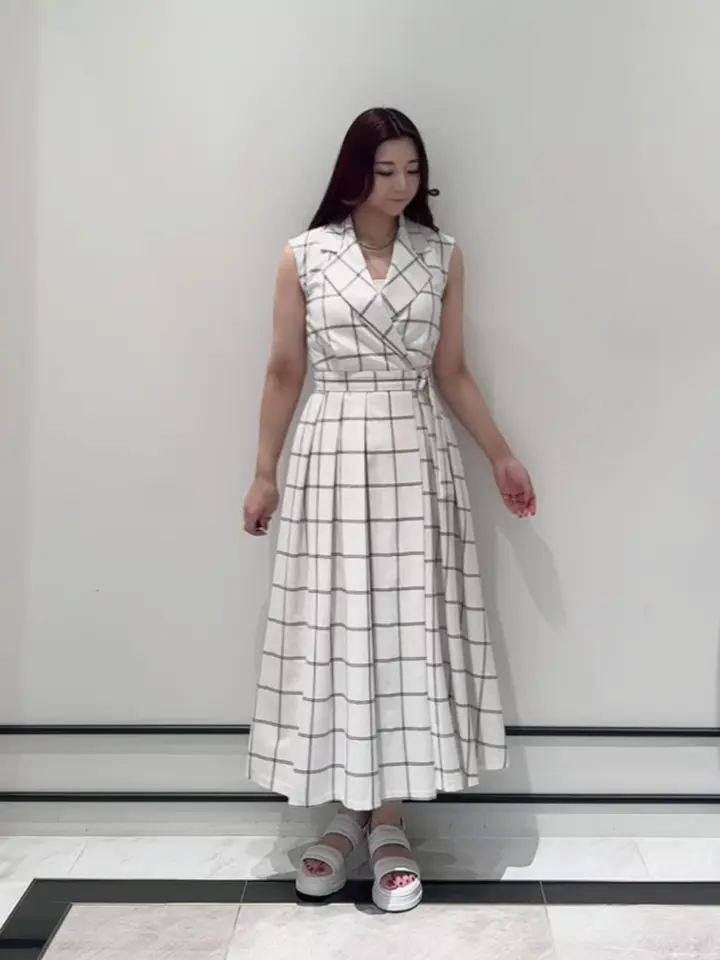 GRACE CONTINENTAL MOMOKO コーディネート画像