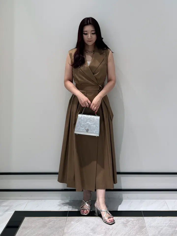 GRACE CONTINENTAL MOMOKO コーディネート画像