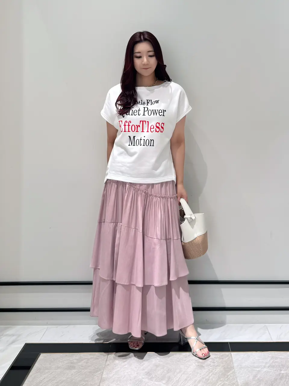 GRACE CONTINENTAL MOMOKO コーディネート画像