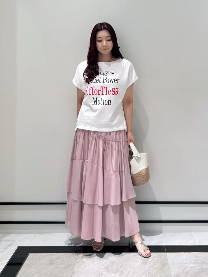 GRACE CONTINENTAL MOMOKO コーディネート画像
