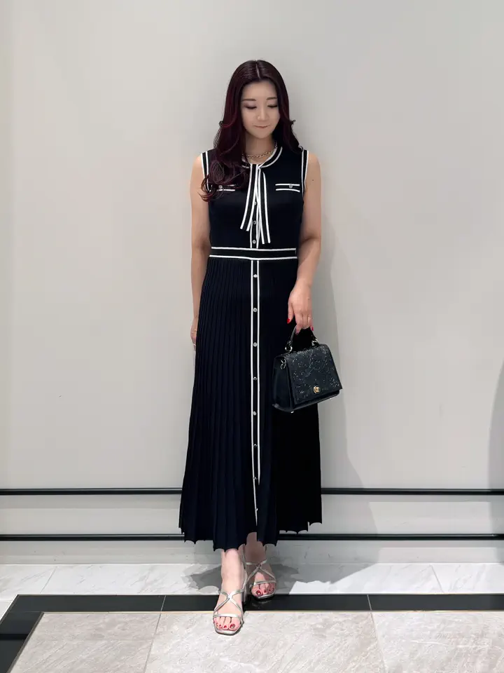 GRACE CONTINENTAL MOMOKO コーディネート画像