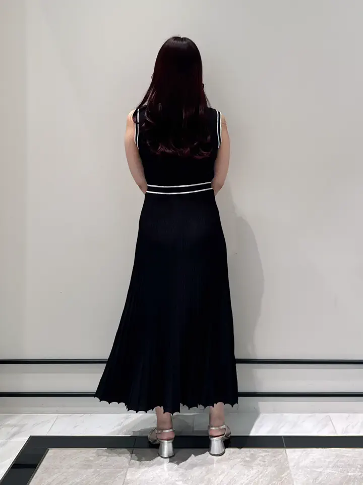 GRACE CONTINENTAL MOMOKO コーディネート画像