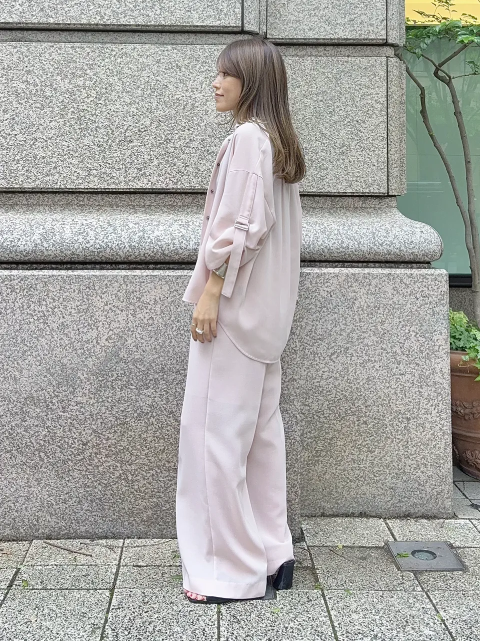 GRACE CONTINENTAL yukimi yonee コーディネート画像