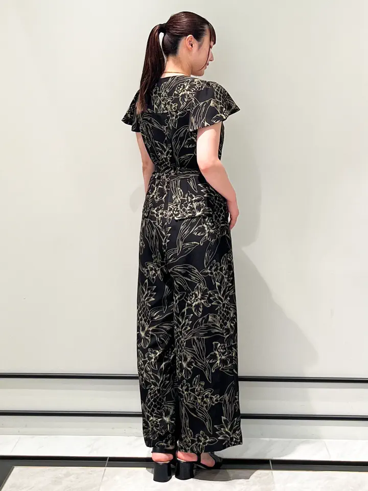GRACE CONTINENTAL CHISAKO.S コーディネート画像