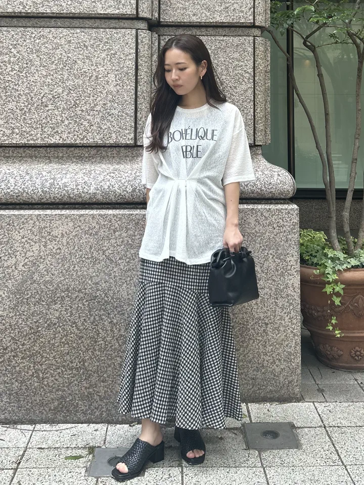 GRACE CONTINENTAL ERINA KATO コーディネート画像