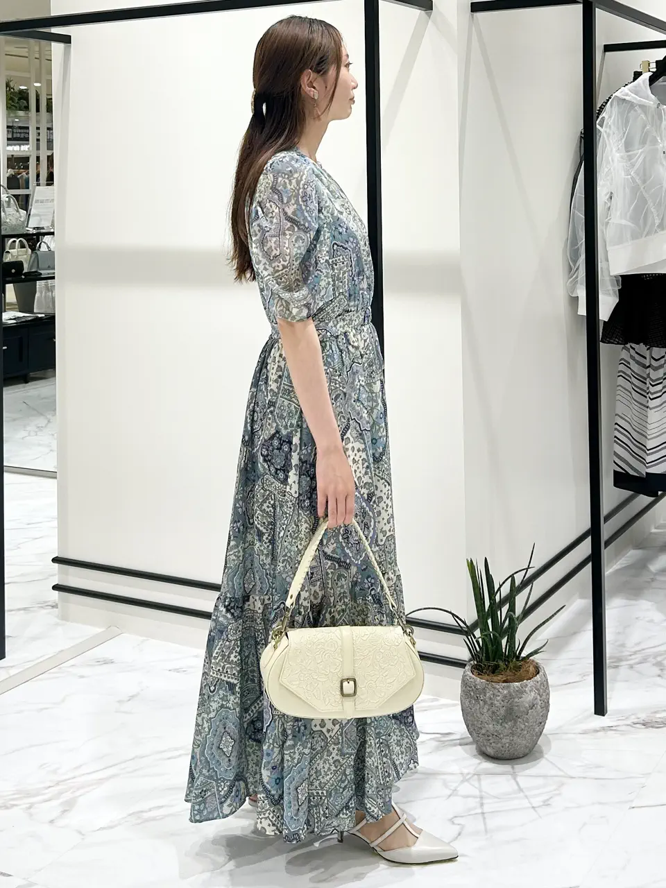 GRACE CONTINENTAL Wakazono コーディネート画像