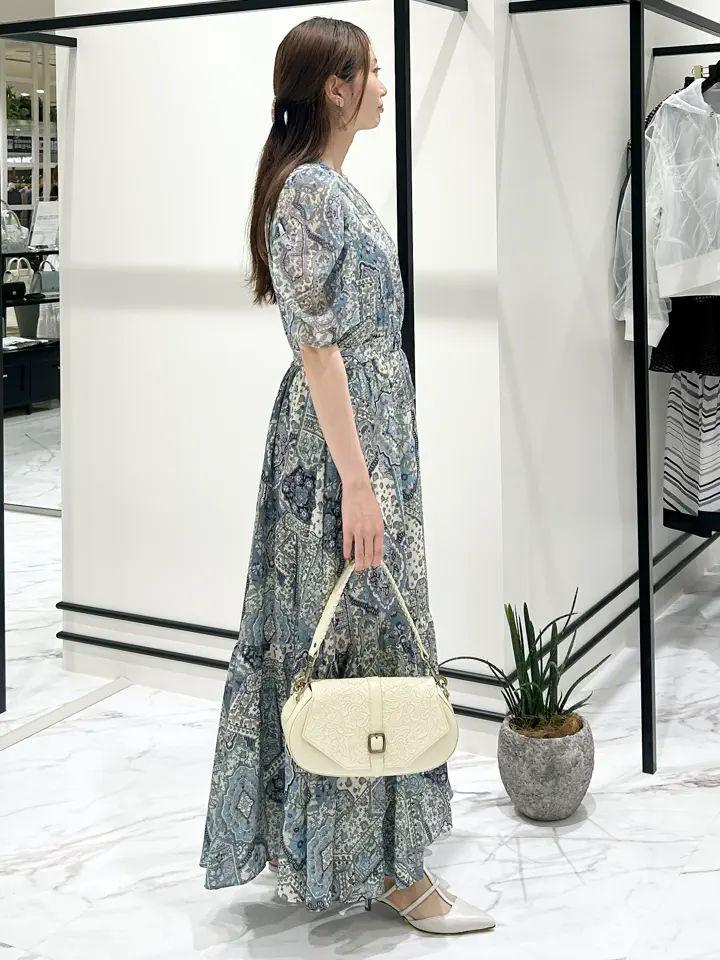 GRACE CONTINENTAL Wakazono コーディネート画像