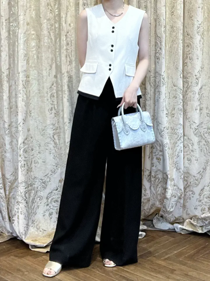 GRACE CONTINENTAL 後藤 瑚蒔 コーディネート画像
