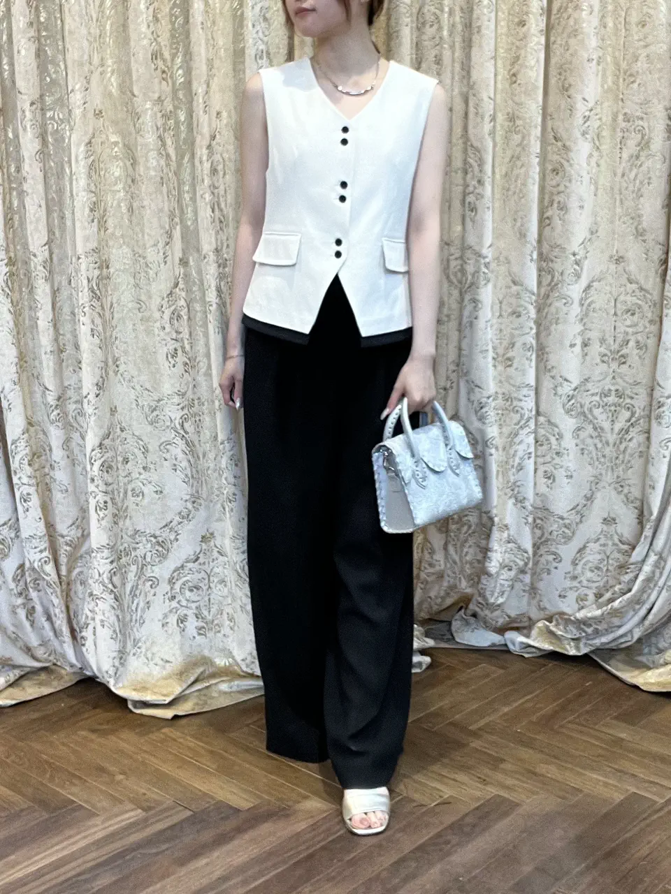 GRACE CONTINENTAL 後藤 瑚蒔 コーディネート画像