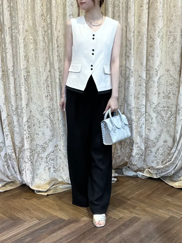 GRACE CONTINENTAL 後藤 瑚蒔 コーディネート画像