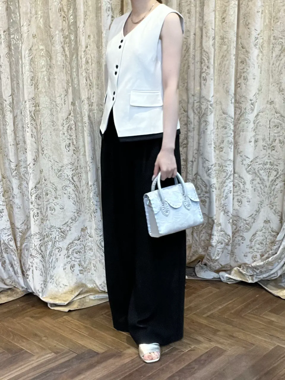 GRACE CONTINENTAL 後藤 瑚蒔 コーディネート画像