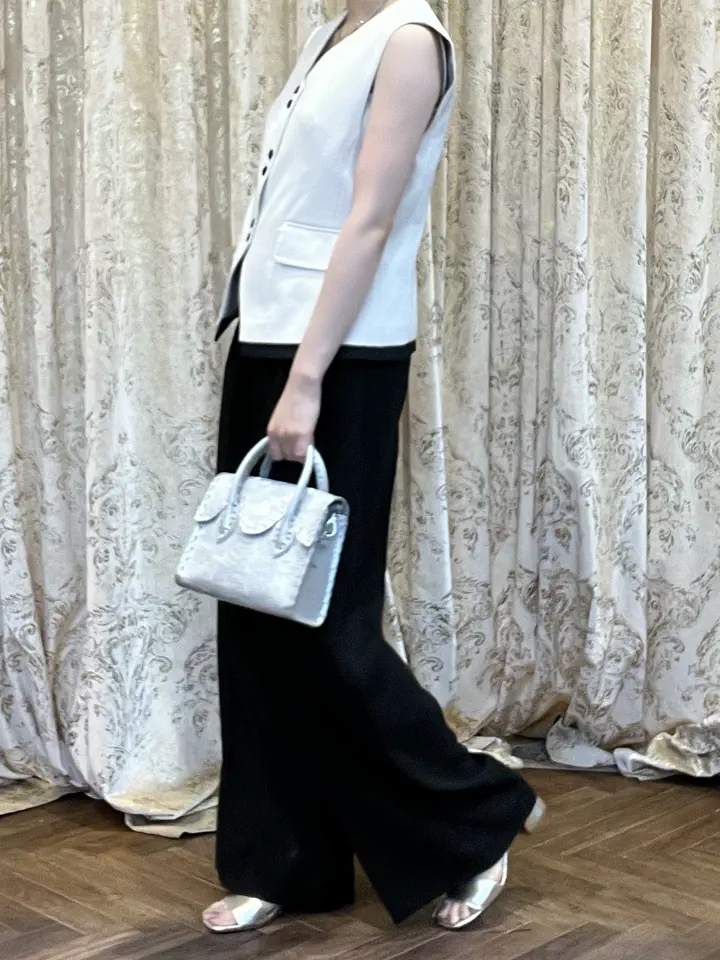 GRACE CONTINENTAL 後藤 瑚蒔 コーディネート画像