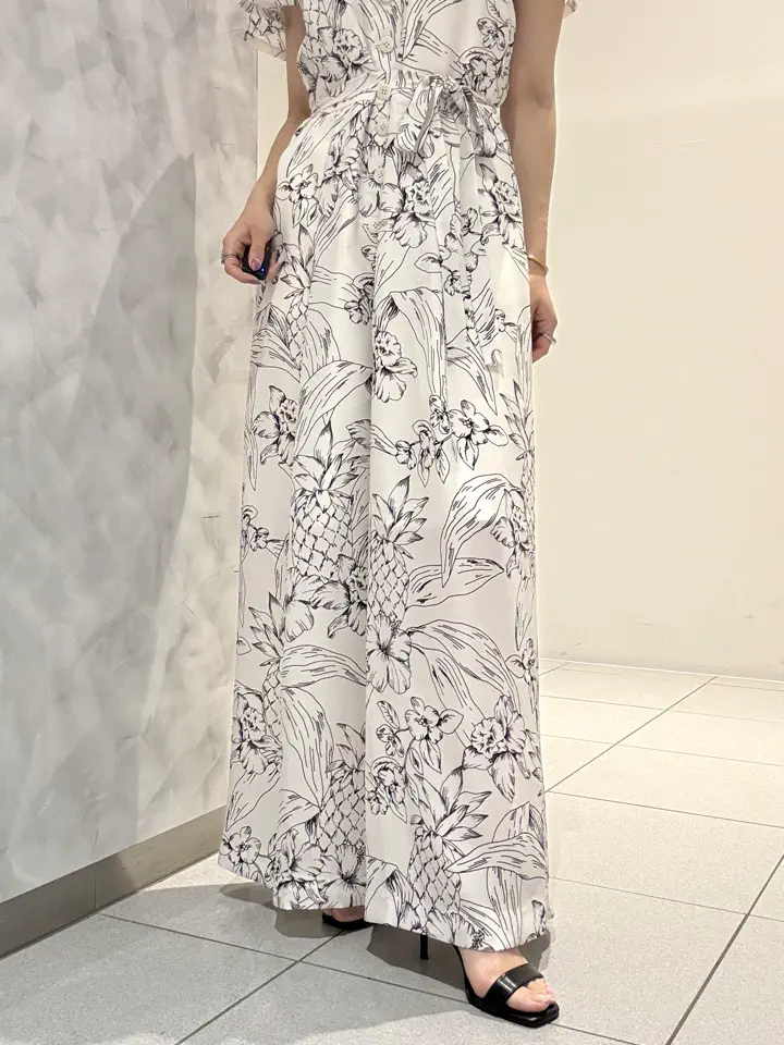 GRACE CONTINENTAL FUKUSHIMA YURIE コーディネート画像