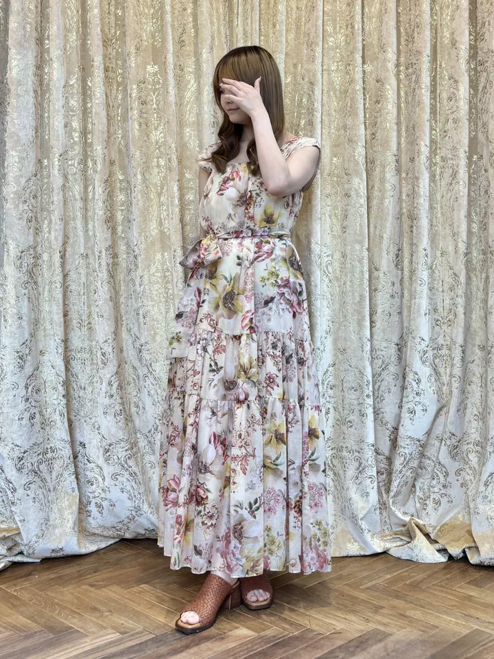 GRACE CONTINENTAL adachi miyuki コーディネート画像