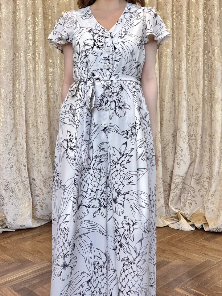 GRACE CONTINENTAL adachi miyuki コーディネート画像