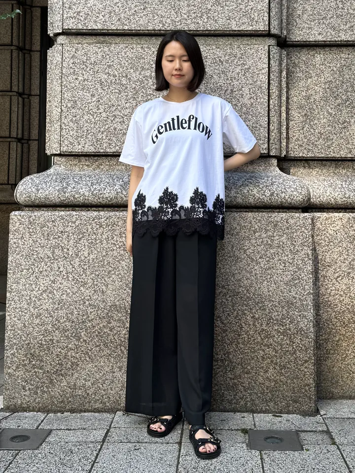 GRACE CONTINENTAL 伊藤　静華 コーディネート画像