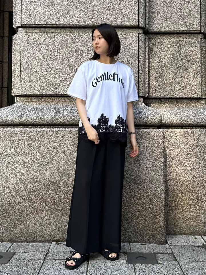 GRACE CONTINENTAL 伊藤　静華 コーディネート画像