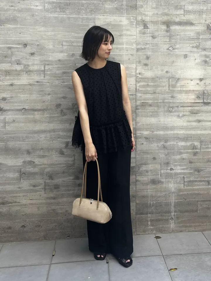 GRACE CONTINENTAL Hikaru Okada コーディネート画像