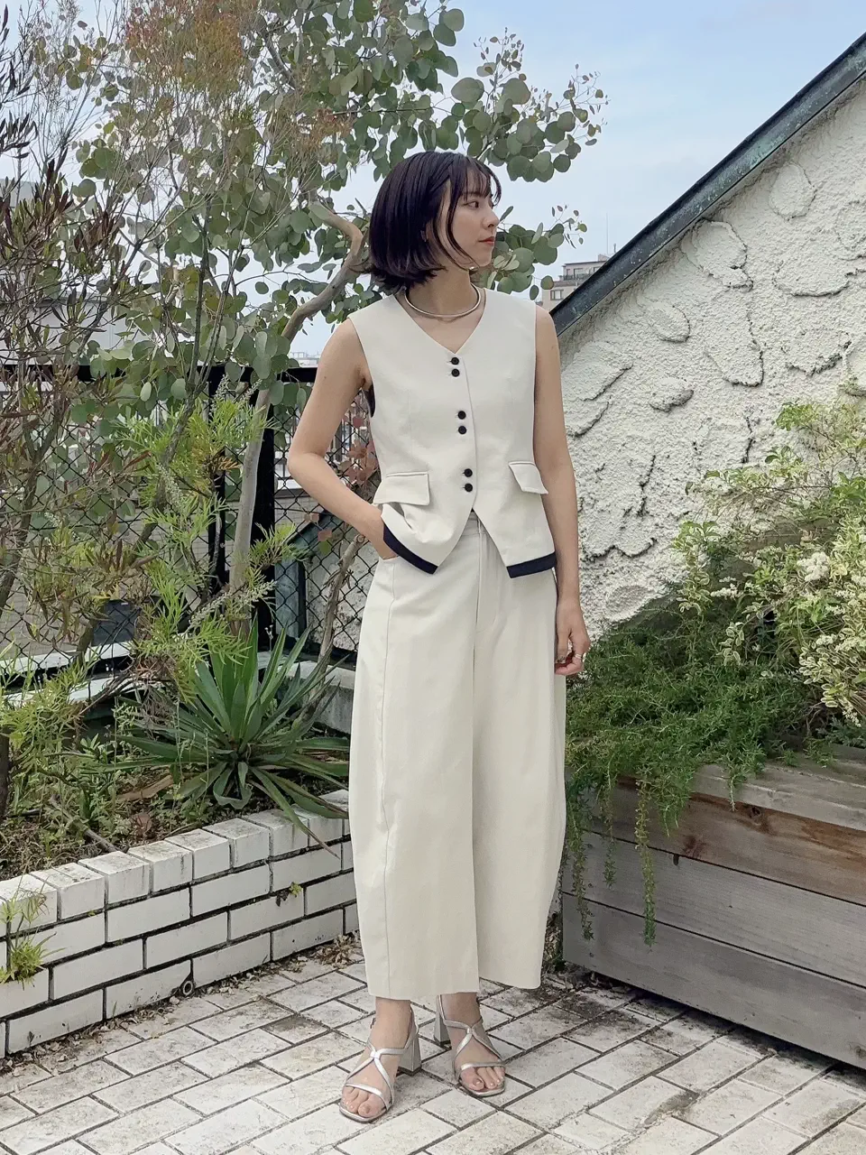 GRACE CONTINENTAL Hikaru Okada コーディネート画像