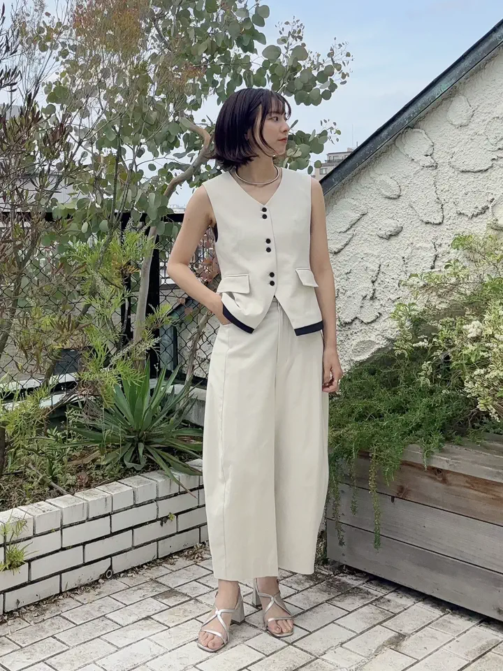 GRACE CONTINENTAL Hikaru Okada コーディネート画像