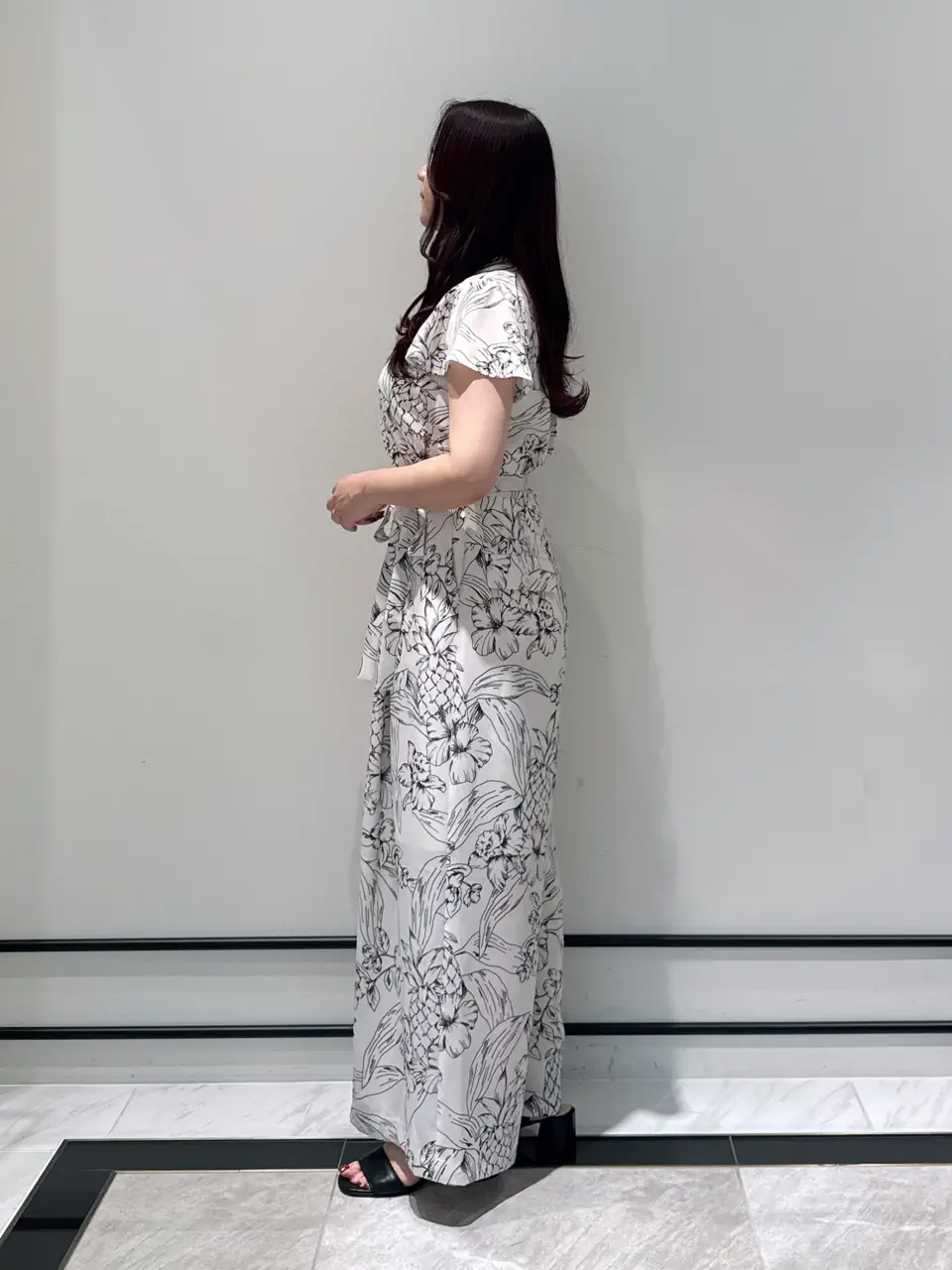 GRACE CONTINENTAL MOMOKO コーディネート画像