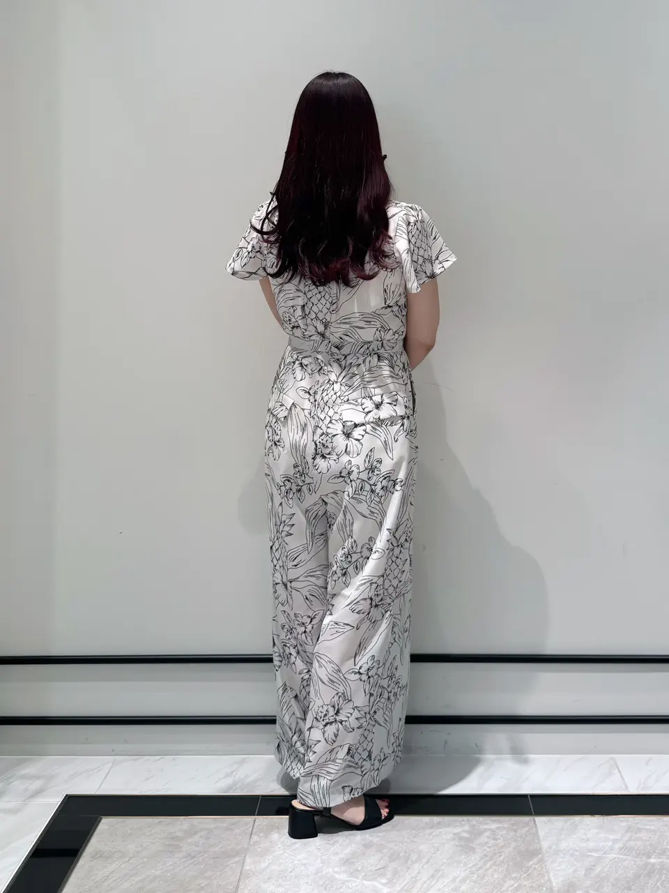 GRACE CONTINENTAL MOMOKO コーディネート画像