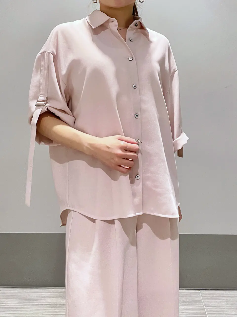 GRACE CONTINENTAL 細川　もなみ コーディネート画像