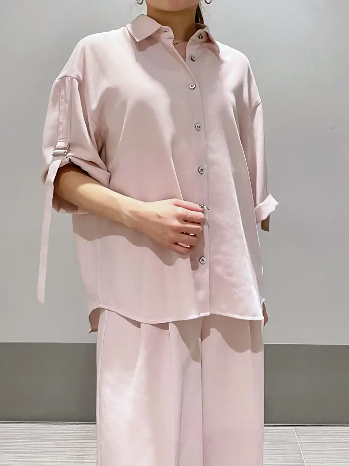 GRACE CONTINENTAL 細川　もなみ コーディネート画像