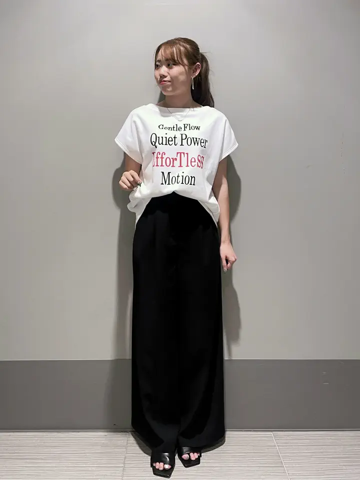 GRACE CONTINENTAL 細川　もなみ コーディネート画像