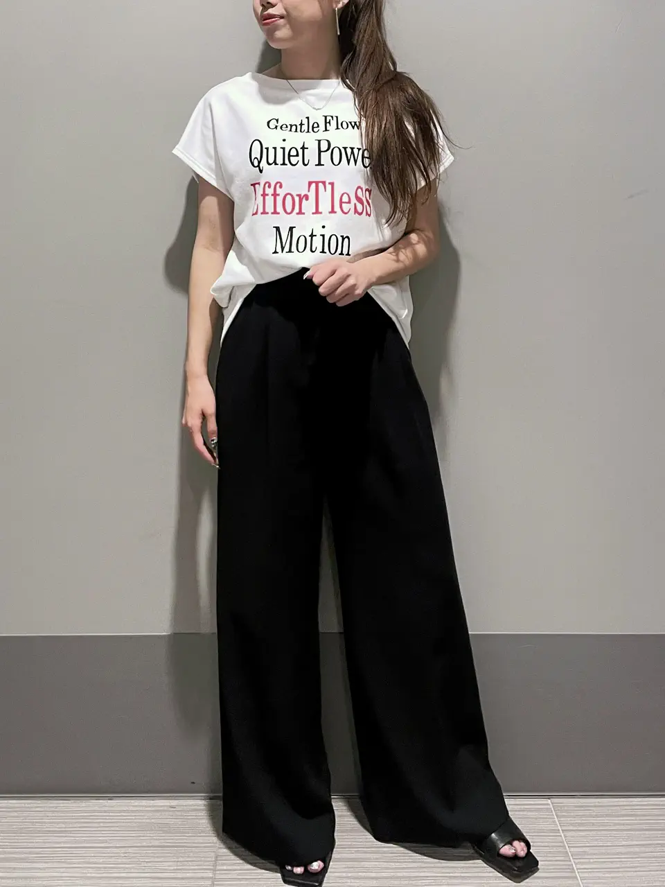 GRACE CONTINENTAL 細川　もなみ コーディネート画像