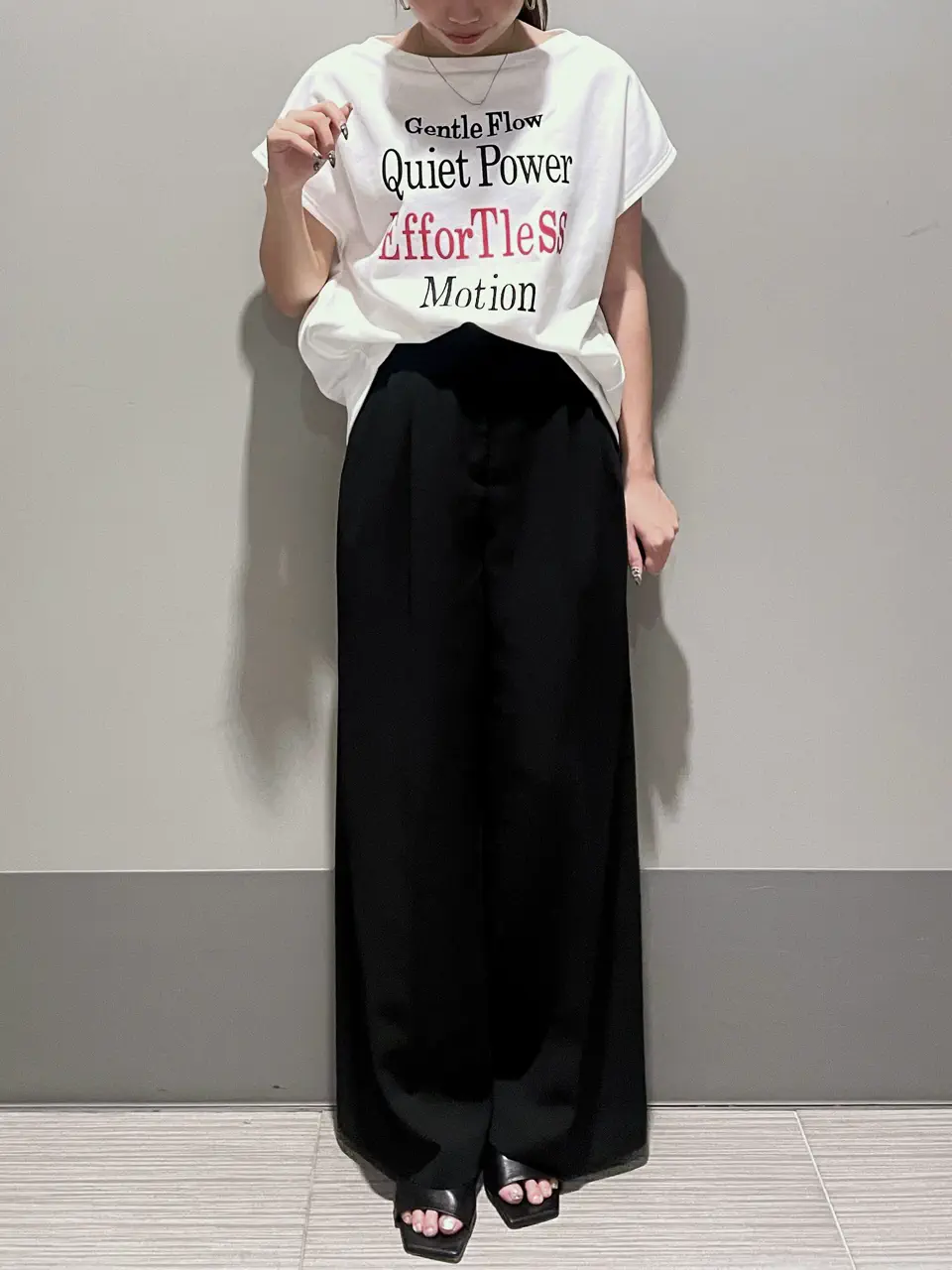 GRACE CONTINENTAL 細川　もなみ コーディネート画像