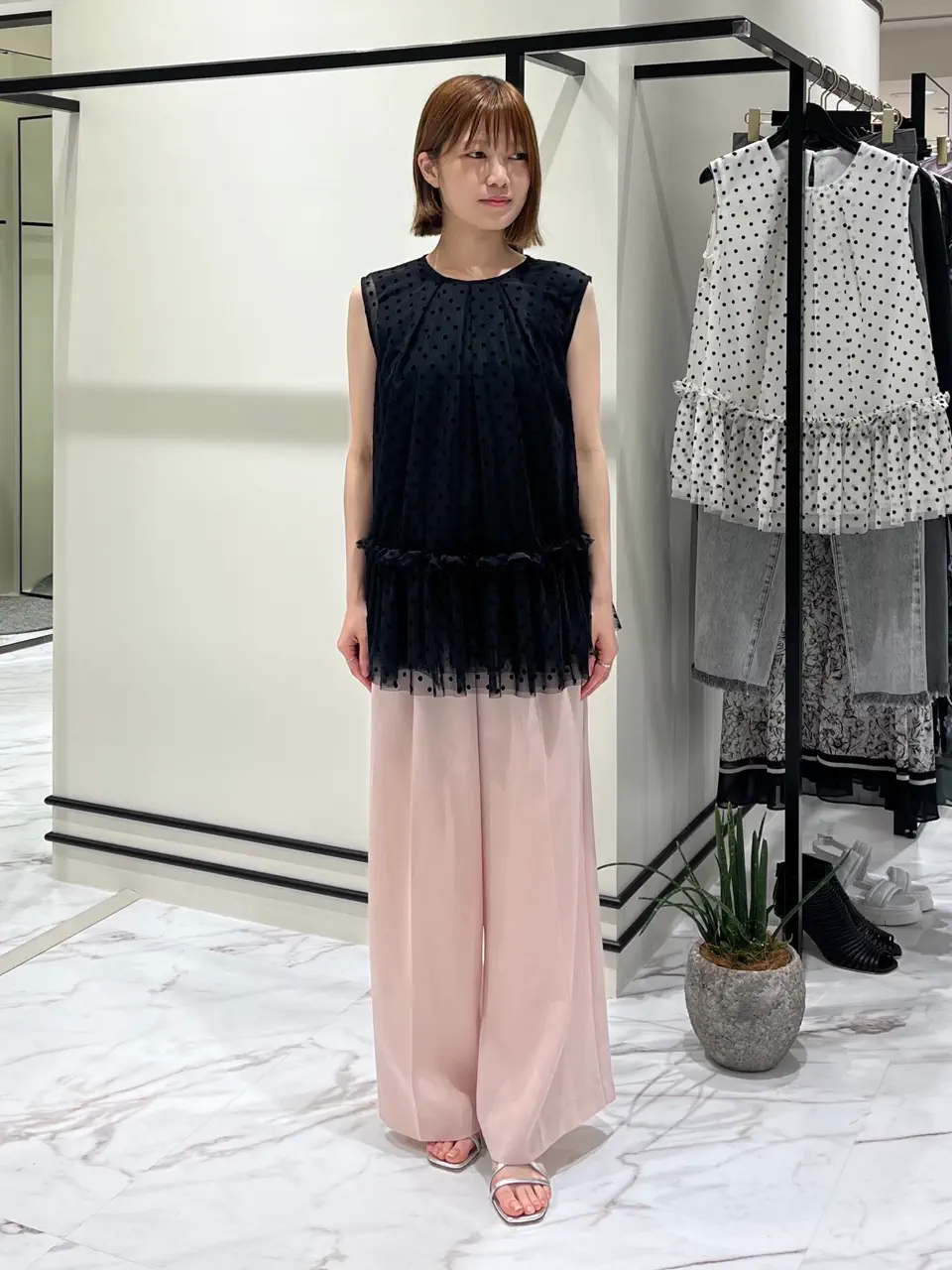 GRACE CONTINENTAL Owari コーディネート画像