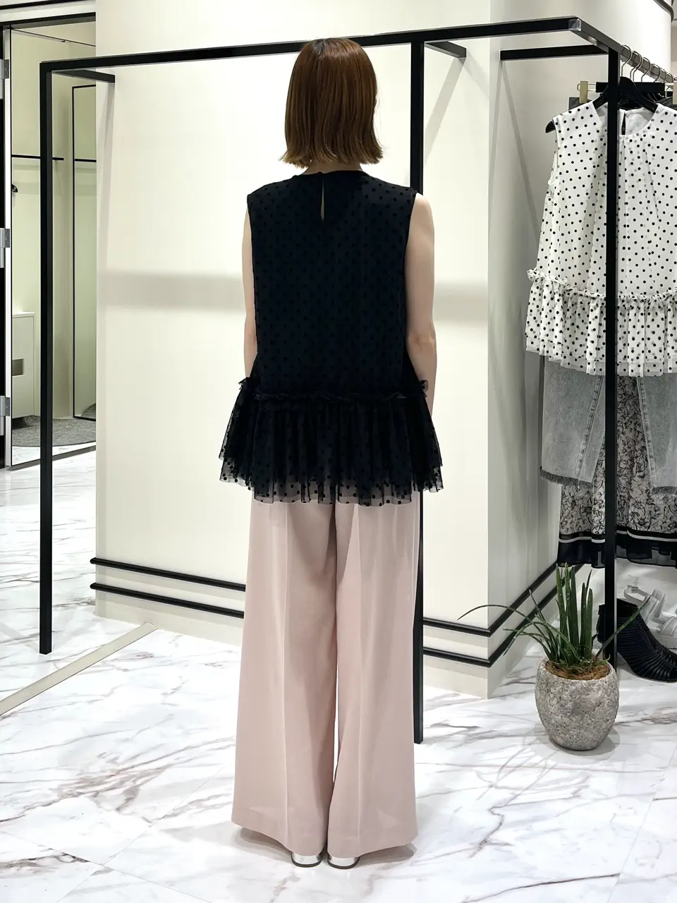 GRACE CONTINENTAL Owari コーディネート画像