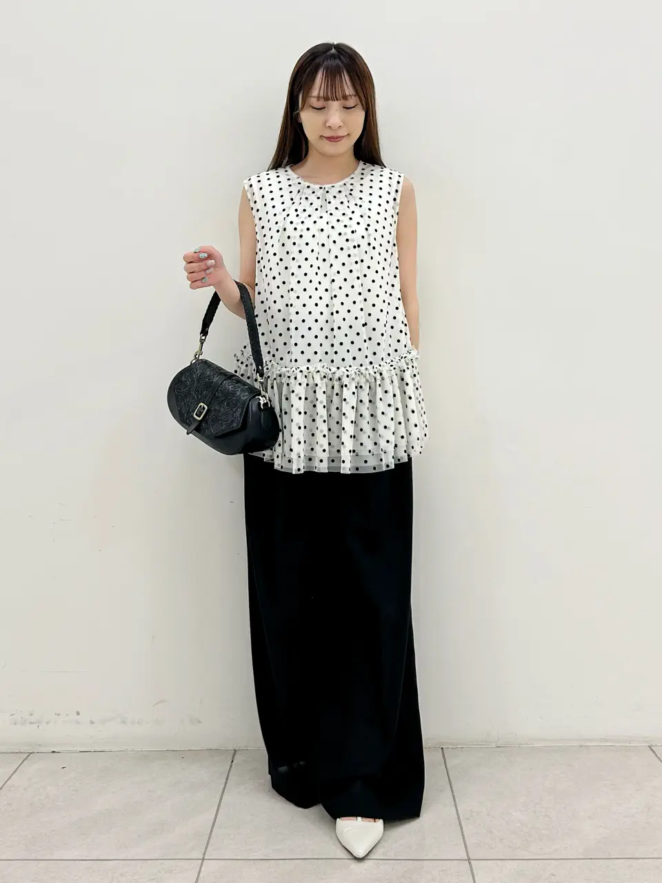 GRACE CONTINENTAL Miu Akamatsu コーディネート画像